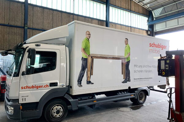 LKW-Beschriftung für Schubiger Möbel