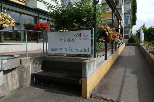 Eine Tafel für das Haus zum Seewandel in Affoltern am Albis