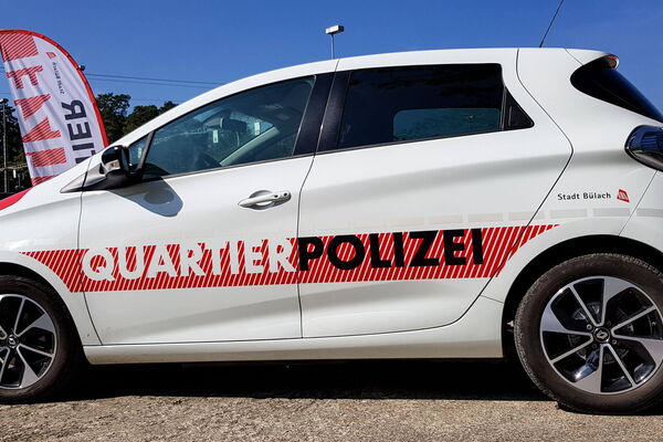 Polizeifahrzeug-Beschriftung Quartier Polizei